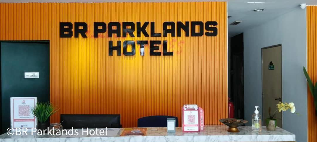 Br Parklands Hotel Кланг Екстериор снимка